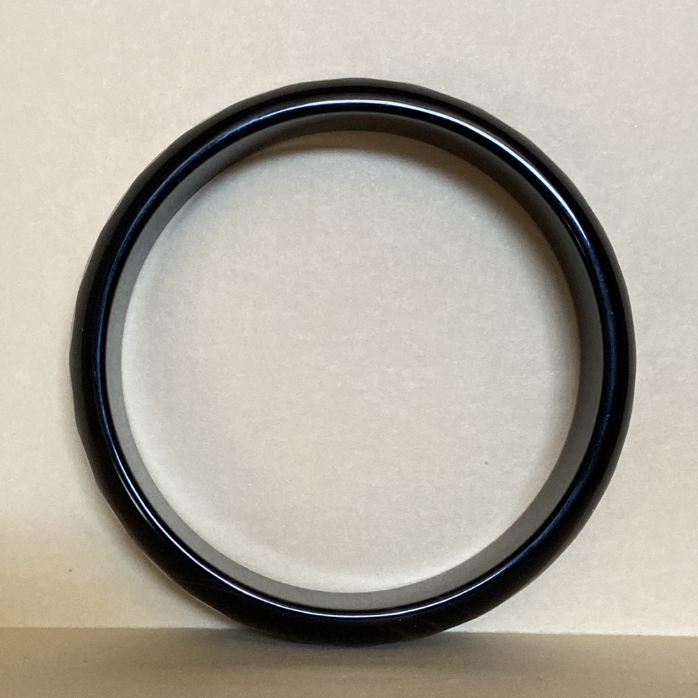 black jade bangle - Picture 9 of 10